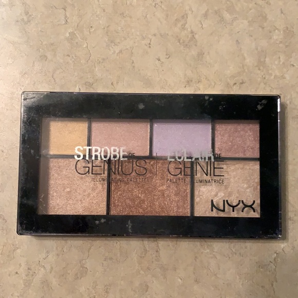 NYX Strobe of Genius Highlight Palette - 50% off - Picture 7 of 11